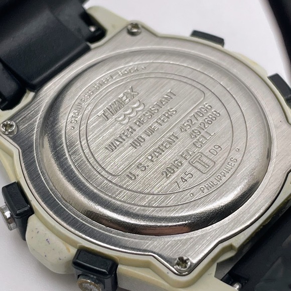Timex Vintage Atlantis 100 Men's Digital Watch - Picture 6 of 6